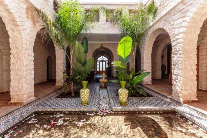 Riad Dharma Bou Mkila Kültér fotó