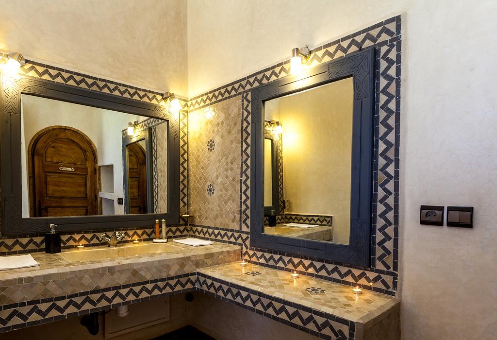 Riad Dharma Bou Mkila Kültér fotó